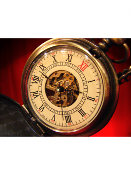 MONTRE GOUSSET MECANIQUE "CISELEE"