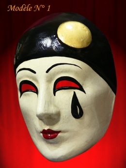 MASCHERA SOLA DI  PIERROT IN CARTAPESTA